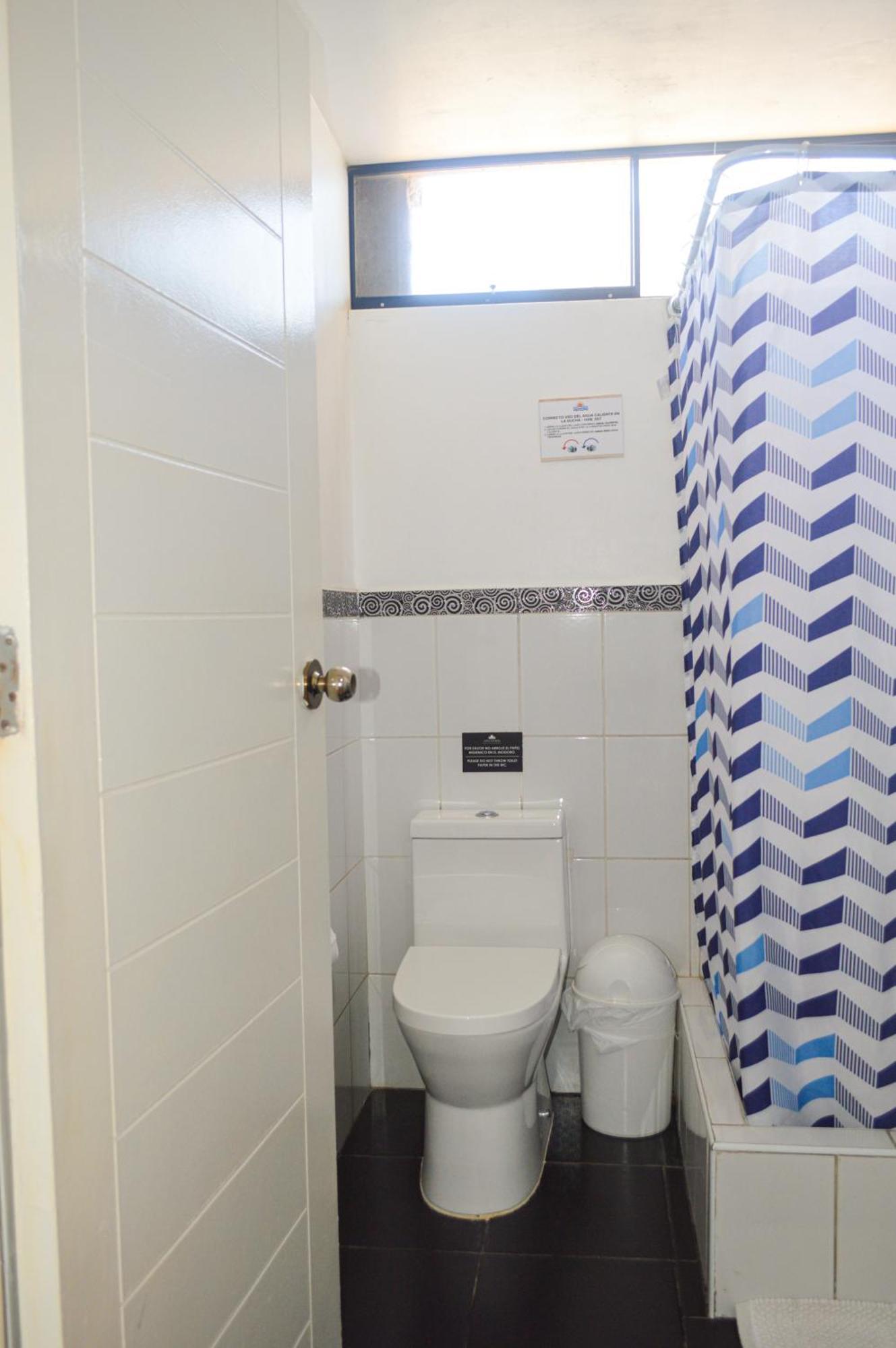 Los Esteros Hostal Huanchaco Exteriör bild